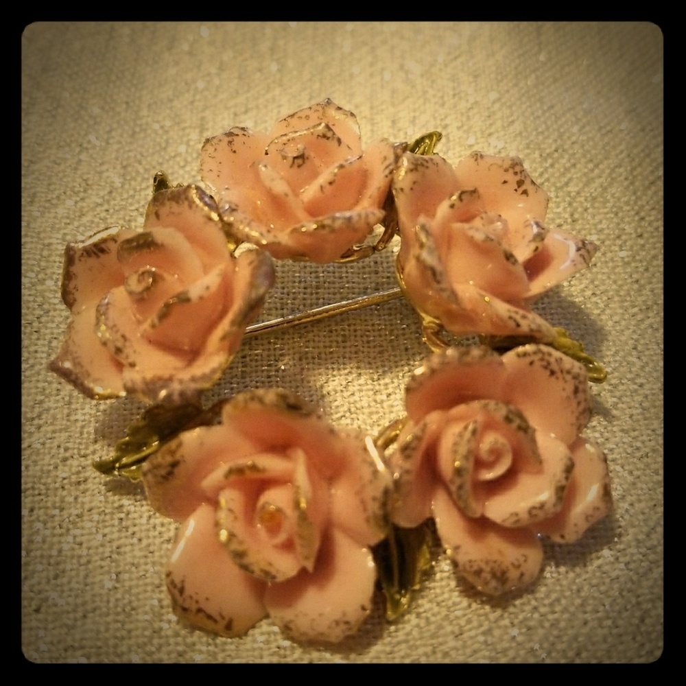 Vintage Rose circle pin (plus earrings!)